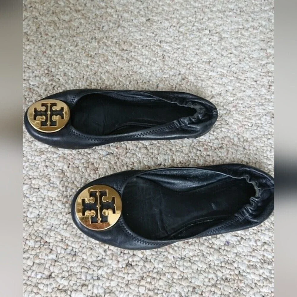 Tory Burch Minnie Travel Leather Ballet Flat size 6 in Black
